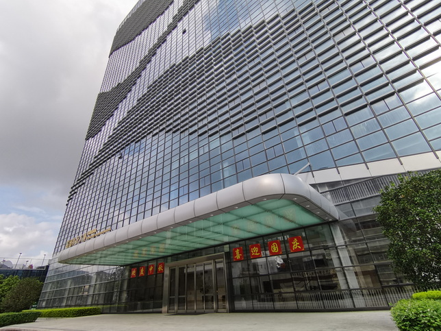 深圳高空外墻清洗：鹽田科技大廈案例與優(yōu)點探究